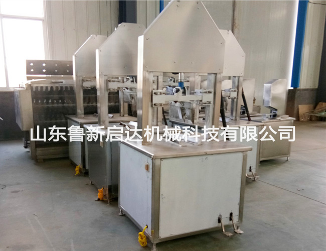 豬頭劈半機 